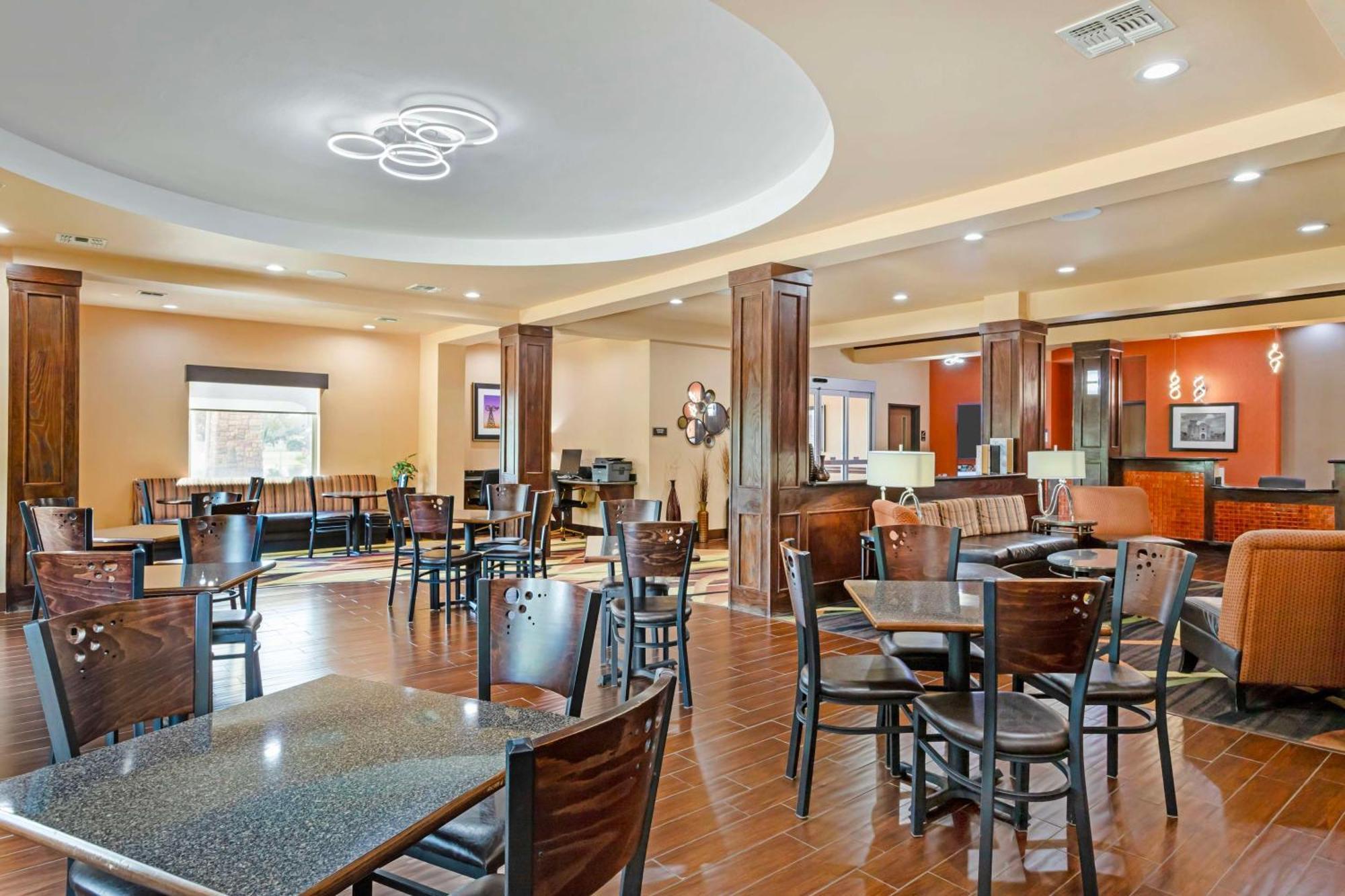 Best Western Plus Goliad Inn&Suites Exterior foto