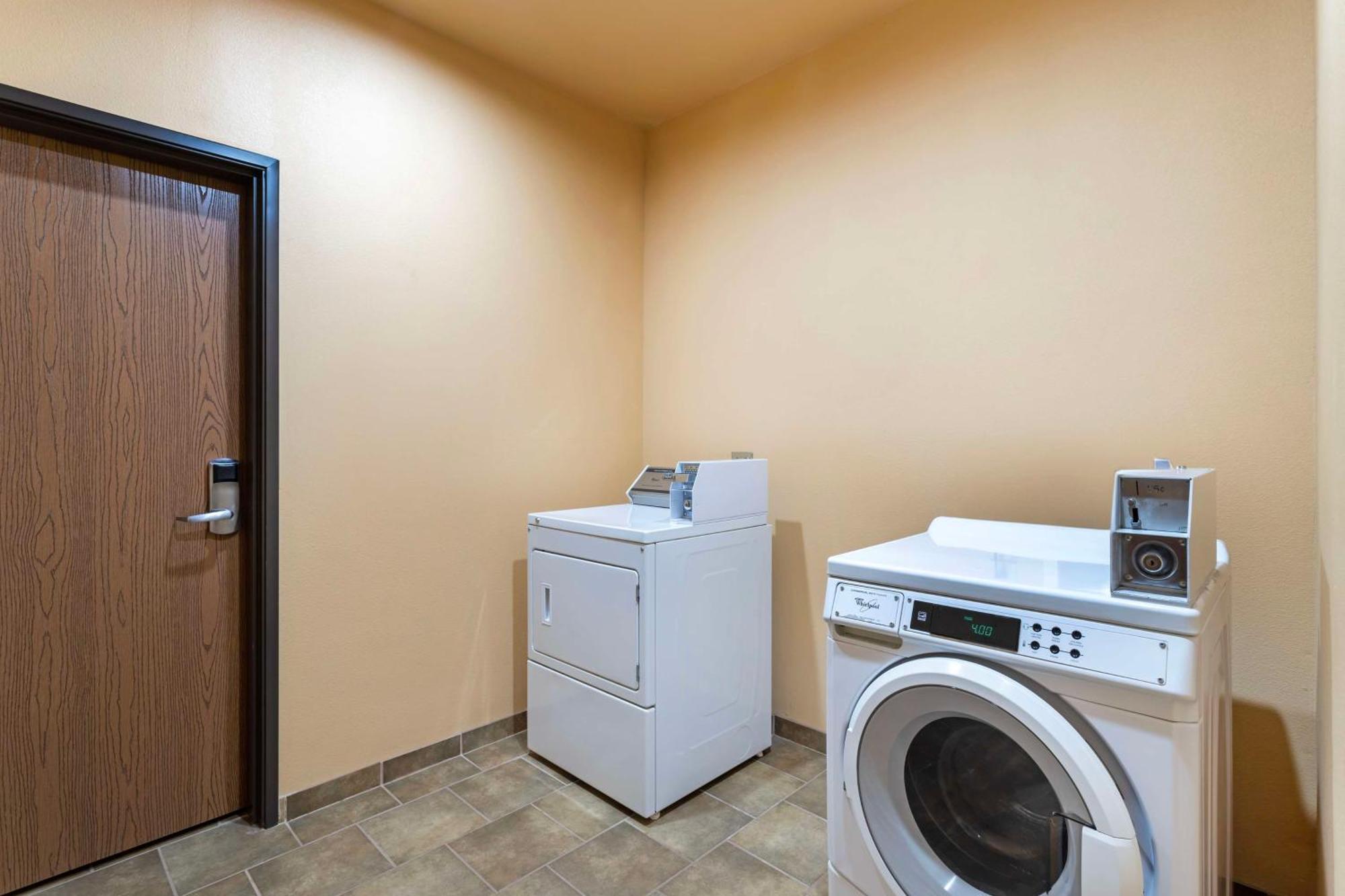 Best Western Plus Goliad Inn&Suites Exterior foto