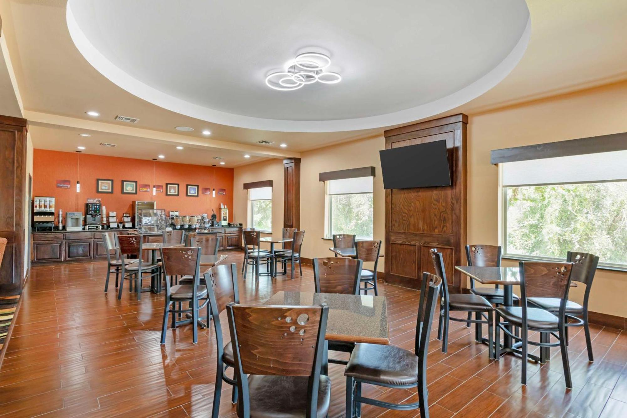 Best Western Plus Goliad Inn&Suites Exterior foto