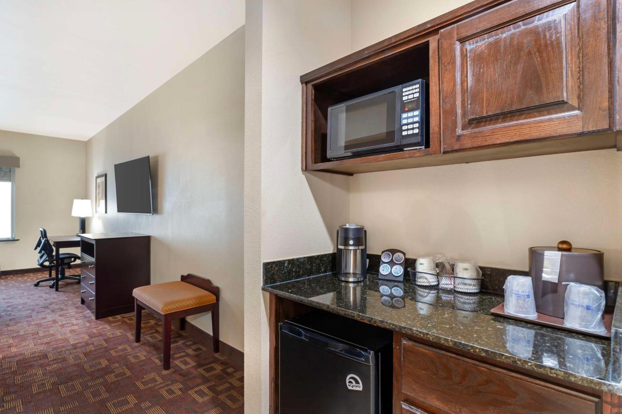 Best Western Plus Goliad Inn&Suites Exterior foto
